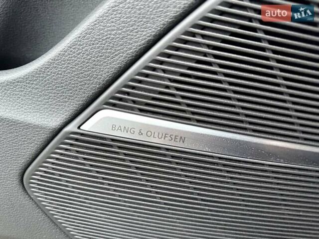 Ауді Q8 2019 у Дніпро (Дніпропетровську) на Automoto.ua Сірий Ауді Q8, об'ємом двигуна 2.97 л та пробігом 120 тис. км за 60500 $, фото 37 на Automoto.ua