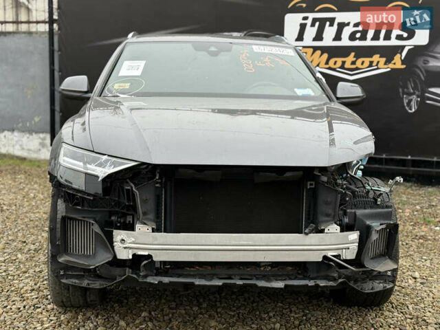 Сірий Ауді Q8, об'ємом двигуна 3 л та пробігом 84 тис. км за 34700 $, фото 1 на Automoto.ua