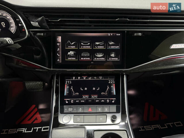 Серый Ауди Q8, объемом двигателя 3 л и пробегом 74 тыс. км за 54500 $, фото 25 на Automoto.ua