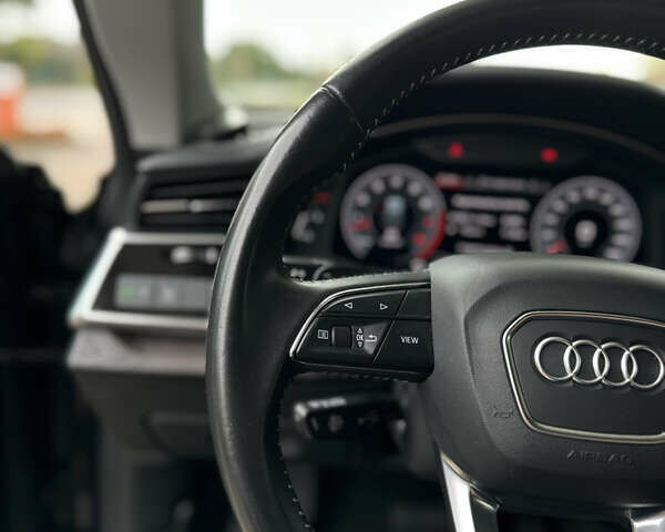 Серый Ауди Q8, объемом двигателя 3 л и пробегом 92 тыс. км за 55000 $, фото 23 на Automoto.ua