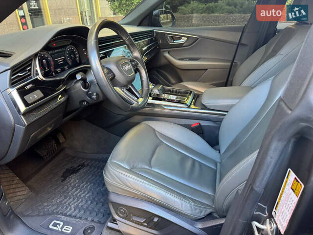 Серый Ауди Q8, объемом двигателя 3 л и пробегом 150 тыс. км за 40900 $, фото 13 на Automoto.ua