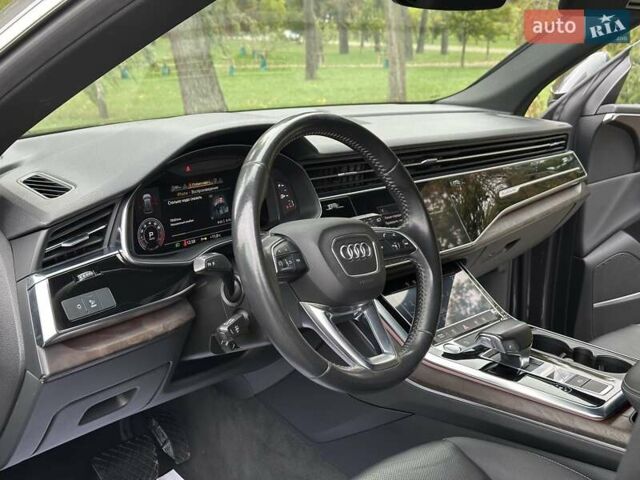 Серый Ауди Q8, объемом двигателя 3 л и пробегом 125 тыс. км за 48999 $, фото 38 на Automoto.ua