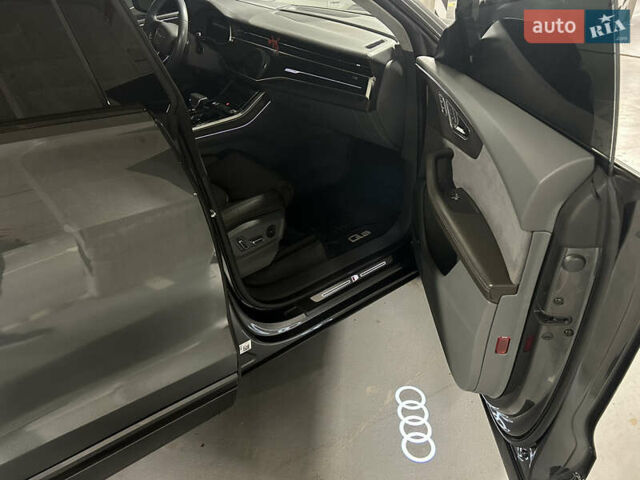 Сірий Ауді Q8, об'ємом двигуна 3 л та пробігом 160 тис. км за 52000 $, фото 15 на Automoto.ua