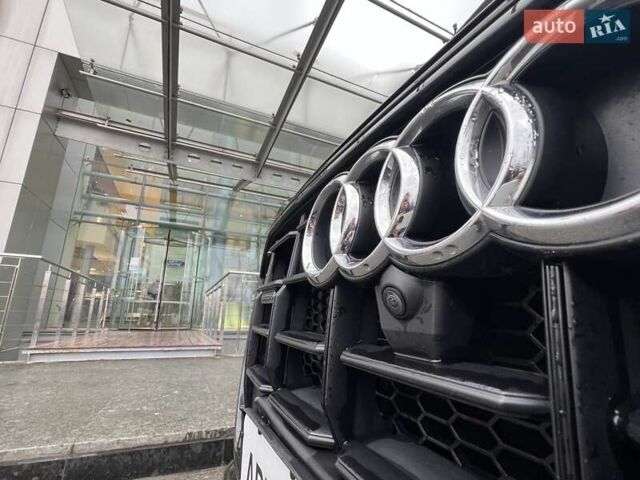 Сірий Ауді Q8, об'ємом двигуна 2.97 л та пробігом 78 тис. км за 65099 $, фото 12 на Automoto.ua