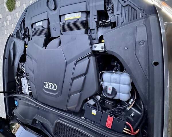 Серый Ауди Q8, объемом двигателя 3 л и пробегом 87 тыс. км за 49999 $, фото 50 на Automoto.ua