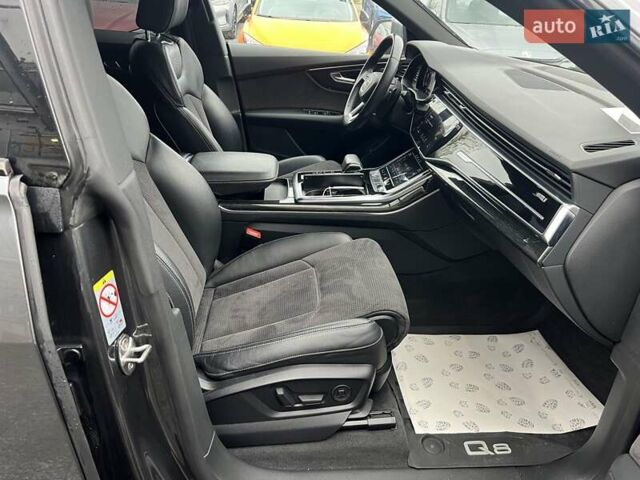 Сірий Ауді Q8, об'ємом двигуна 2.97 л та пробігом 78 тис. км за 65099 $, фото 19 на Automoto.ua
