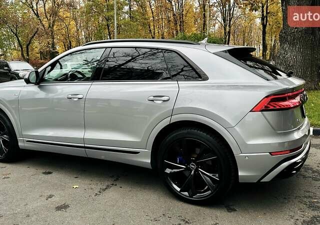 Ауди Q8 2019 в Киеве на Automoto.ua Серый Ауди Q8, объемом двигателя 3 л и пробегом 85 тыс. км за 62000 $, фото 24 на Automoto.ua