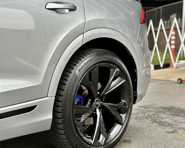 Ауди Q8 2019 в Киеве на Automoto.ua Серый Ауди Q8, объемом двигателя 3 л и пробегом 85 тыс. км за 62000 $, фото 28 на Automoto.ua
