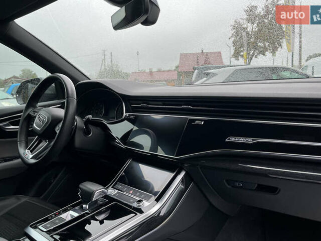Сірий Ауді Q8, об'ємом двигуна 3 л та пробігом 85 тис. км за 55900 $, фото 27 на Automoto.ua
