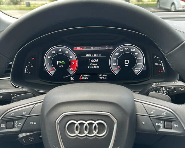 Серый Ауди Q8, объемом двигателя 3 л и пробегом 17 тыс. км за 59900 $, фото 12 на Automoto.ua