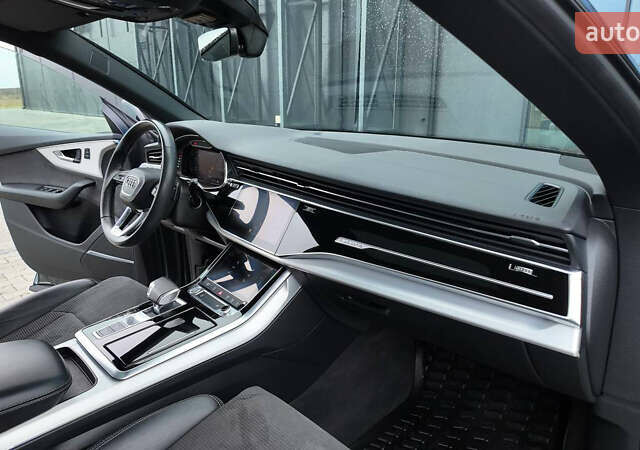 Серый Ауди Q8, объемом двигателя 2.97 л и пробегом 128 тыс. км за 66900 $, фото 62 на Automoto.ua