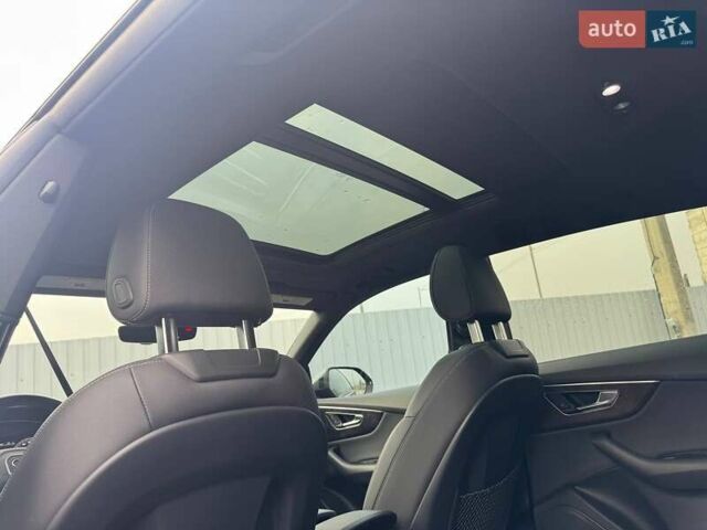 Серый Ауди Q8, объемом двигателя 3 л и пробегом 65 тыс. км за 51990 $, фото 29 на Automoto.ua