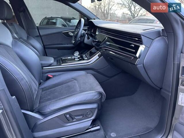 Серый Ауди Q8, объемом двигателя 2.97 л и пробегом 89 тыс. км за 69950 $, фото 35 на Automoto.ua