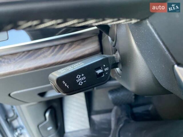 Серый Ауди Q8, объемом двигателя 3 л и пробегом 61 тыс. км за 63000 $, фото 81 на Automoto.ua