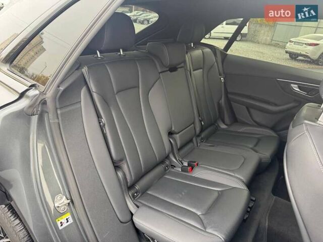 Серый Ауди Q8, объемом двигателя 3 л и пробегом 65 тыс. км за 51990 $, фото 10 на Automoto.ua