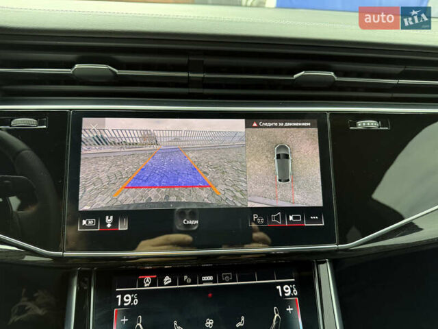 Серый Ауди Q8, объемом двигателя 2.97 л и пробегом 74 тыс. км за 72999 $, фото 39 на Automoto.ua