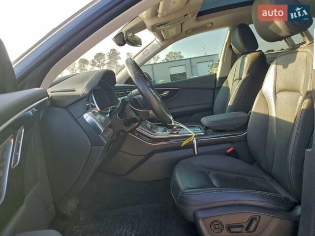 Серый Ауди Q8, объемом двигателя 3 л и пробегом 126 тыс. км за 19300 $, фото 6 на Automoto.ua