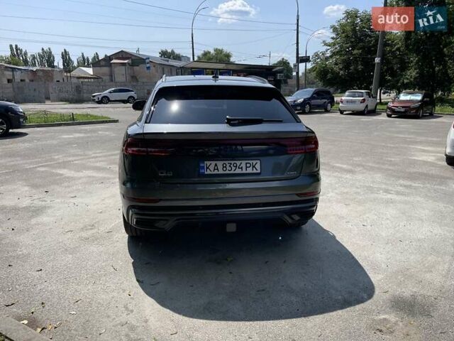 Сірий Ауді Q8, об'ємом двигуна 3 л та пробігом 11 тис. км за 69600 $, фото 5 на Automoto.ua