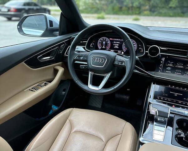 Серый Ауди Q8, объемом двигателя 3 л и пробегом 74 тыс. км за 60000 $, фото 11 на Automoto.ua