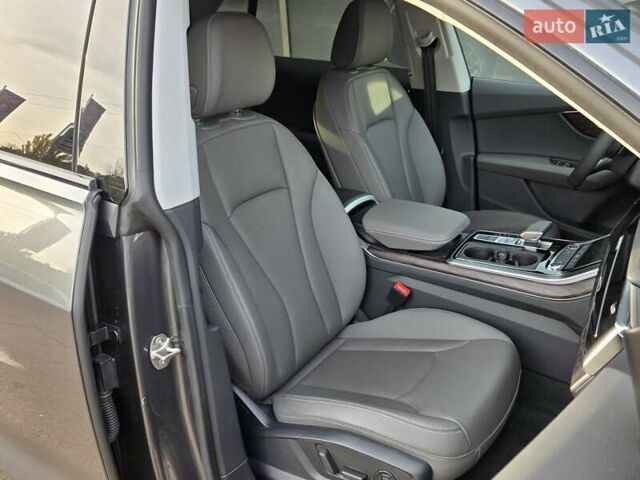 Серый Ауди Q8, объемом двигателя 3 л и пробегом 11 тыс. км за 67900 $, фото 11 на Automoto.ua