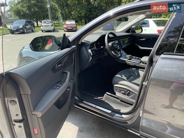 Сірий Ауді Q8, об'ємом двигуна 3 л та пробігом 11 тис. км за 69600 $, фото 8 на Automoto.ua