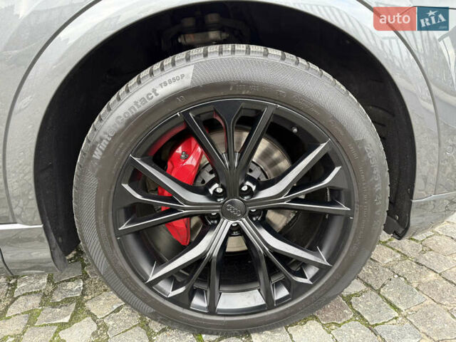 Серый Ауди Q8, объемом двигателя 2.97 л и пробегом 74 тыс. км за 72999 $, фото 25 на Automoto.ua