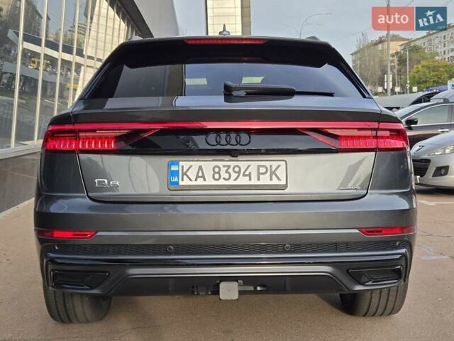 Серый Ауди Q8, объемом двигателя 3 л и пробегом 11 тыс. км за 67900 $, фото 5 на Automoto.ua