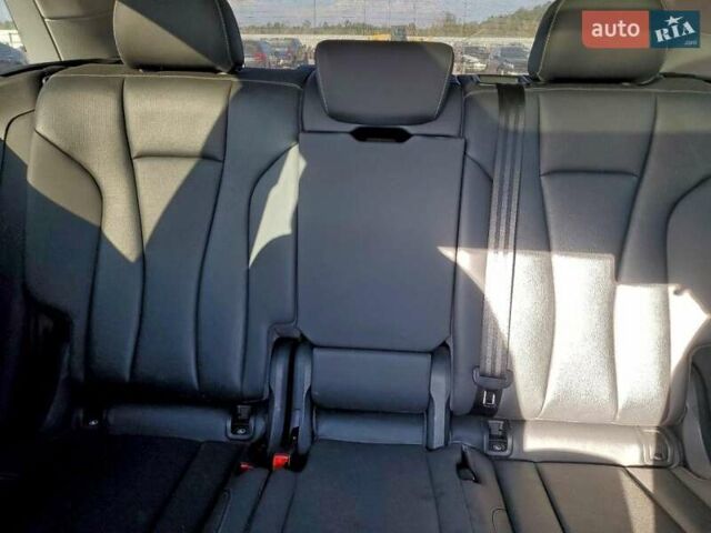 Серый Ауди Q8, объемом двигателя 3 л и пробегом 126 тыс. км за 19300 $, фото 9 на Automoto.ua