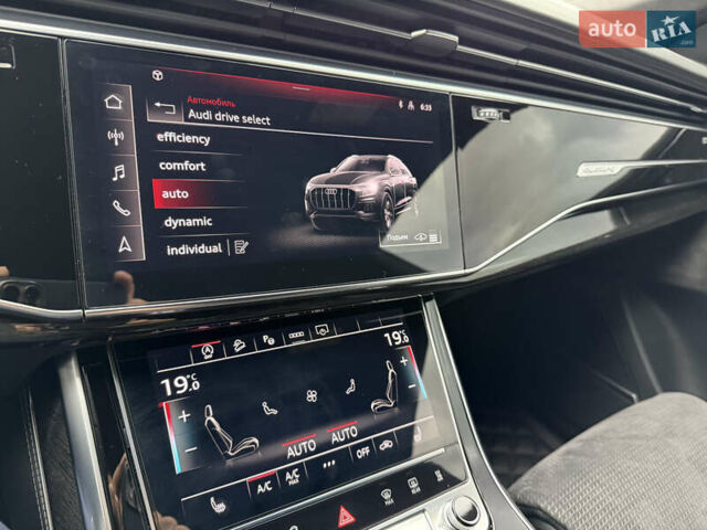 Серый Ауди Q8, объемом двигателя 2.97 л и пробегом 74 тыс. км за 72999 $, фото 41 на Automoto.ua