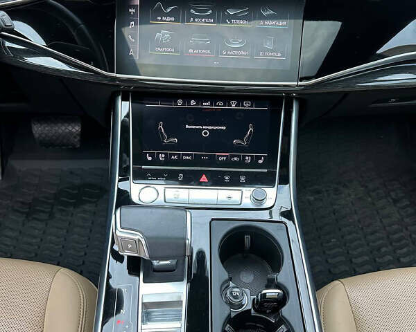 Серый Ауди Q8, объемом двигателя 3 л и пробегом 74 тыс. км за 60000 $, фото 13 на Automoto.ua
