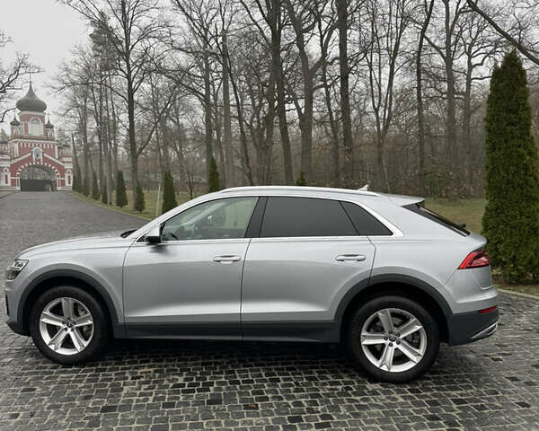 Сірий Ауді Q8, об'ємом двигуна 2.97 л та пробігом 73 тис. км за 57500 $, фото 6 на Automoto.ua