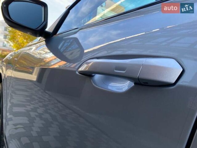 Серый Ауди Q8, объемом двигателя 3 л и пробегом 61 тыс. км за 63000 $, фото 96 на Automoto.ua