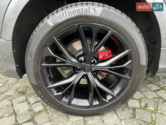 Серый Ауди Q8, объемом двигателя 2.97 л и пробегом 74 тыс. км за 72999 $, фото 24 на Automoto.ua