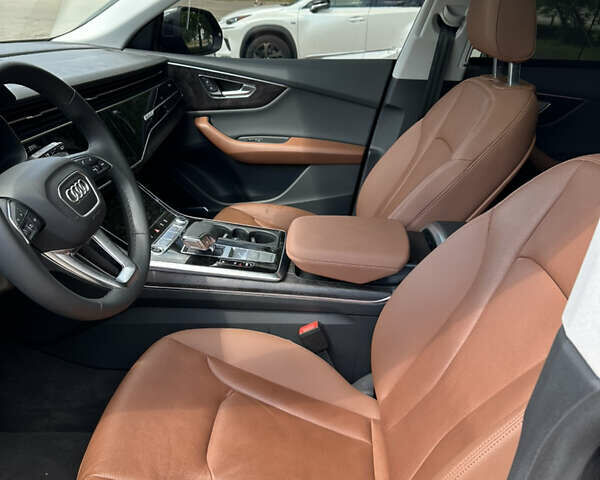 Серый Ауди Q8, объемом двигателя 3 л и пробегом 17 тыс. км за 59900 $, фото 11 на Automoto.ua
