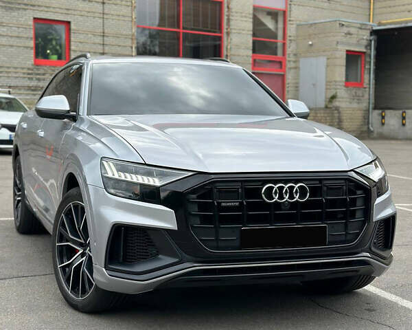 Серый Ауди Q8, объемом двигателя 3 л и пробегом 74 тыс. км за 60000 $, фото 3 на Automoto.ua