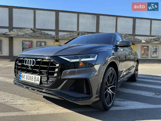 Серый Ауди Q8, объемом двигателя 3 л и пробегом 63 тыс. км за 59900 $, фото 47 на Automoto.ua