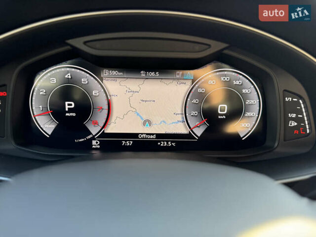 Серый Ауди Q8, объемом двигателя 3 л и пробегом 63 тыс. км за 59900 $, фото 15 на Automoto.ua
