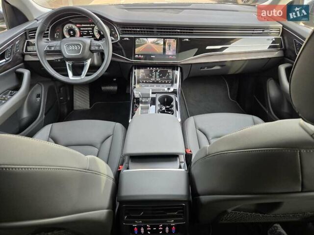 Серый Ауди Q8, объемом двигателя 3 л и пробегом 11 тыс. км за 67900 $, фото 24 на Automoto.ua