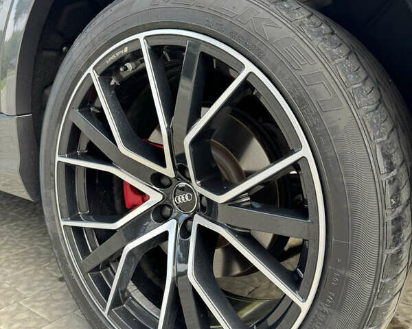 Серый Ауди Q8, объемом двигателя 3 л и пробегом 61 тыс. км за 56000 $, фото 49 на Automoto.ua