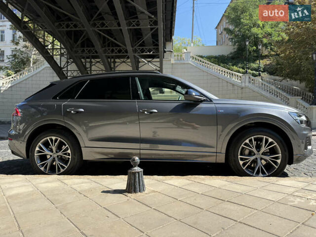 Сірий Ауді Q8, об'ємом двигуна 2.97 л та пробігом 42 тис. км за 69500 $, фото 8 на Automoto.ua