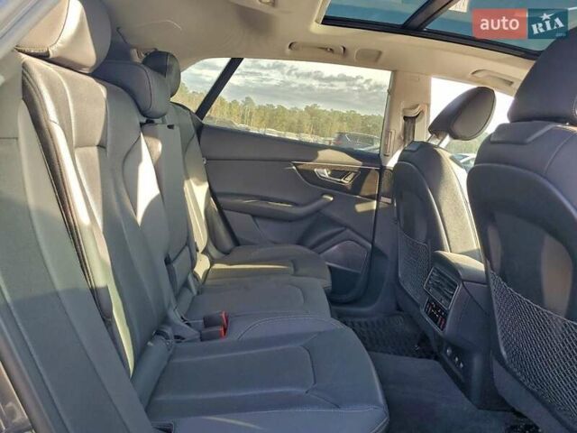 Серый Ауди Q8, объемом двигателя 3 л и пробегом 126 тыс. км за 19300 $, фото 10 на Automoto.ua