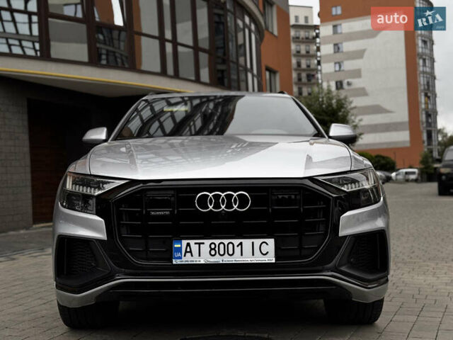Сірий Ауді Q8, об'ємом двигуна 3 л та пробігом 62 тис. км за 63000 $, фото 4 на Automoto.ua