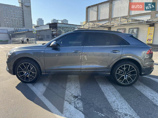 Серый Ауди Q8, объемом двигателя 3 л и пробегом 63 тыс. км за 59900 $, фото 4 на Automoto.ua