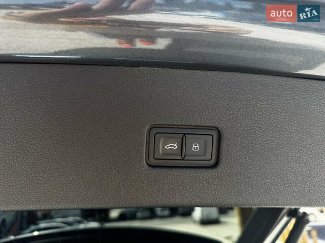 Серый Ауди Q8, объемом двигателя 3 л и пробегом 142 тыс. км за 75000 $, фото 49 на Automoto.ua