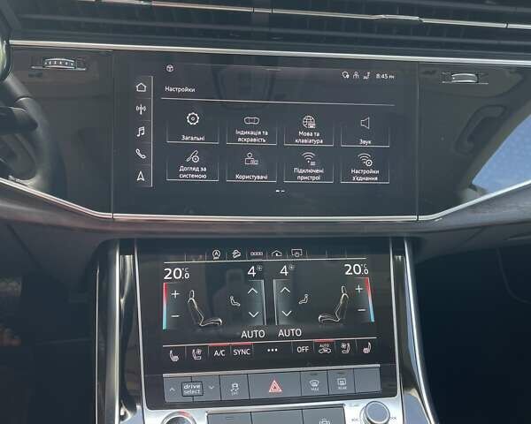 Сірий Ауді Q8, об'ємом двигуна 3 л та пробігом 11 тис. км за 69600 $, фото 21 на Automoto.ua