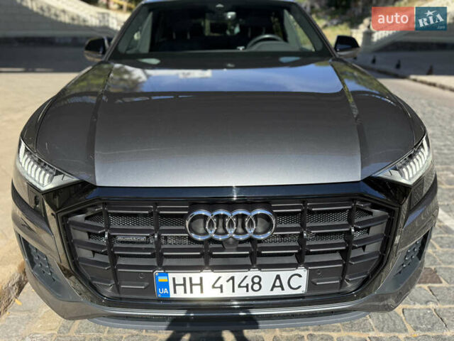 Сірий Ауді Q8, об'ємом двигуна 2.97 л та пробігом 42 тис. км за 69500 $, фото 2 на Automoto.ua