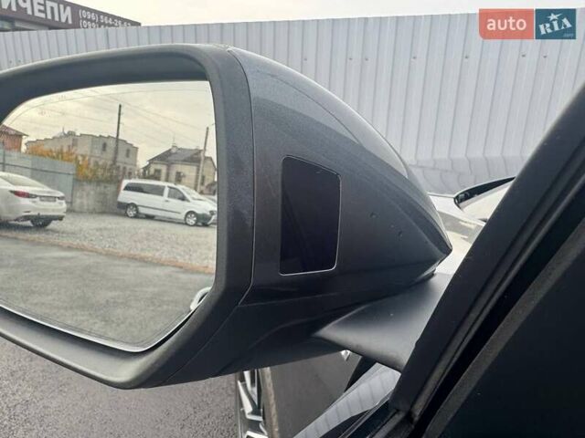 Серый Ауди Q8, объемом двигателя 3 л и пробегом 65 тыс. км за 51990 $, фото 30 на Automoto.ua