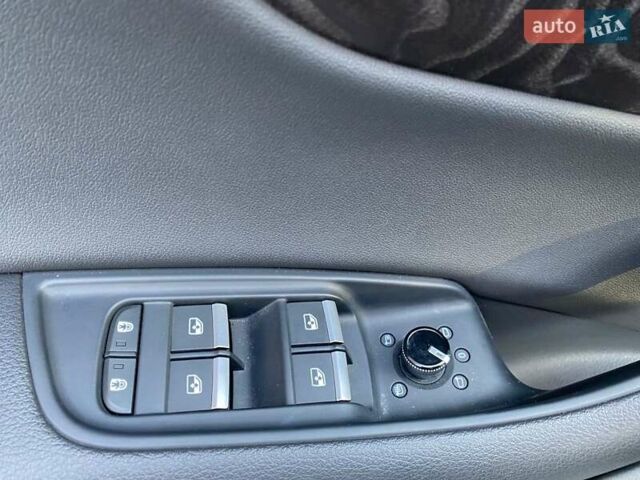 Серый Ауди Q8, объемом двигателя 3 л и пробегом 61 тыс. км за 63000 $, фото 64 на Automoto.ua