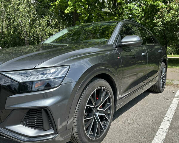 Серый Ауди Q8, объемом двигателя 3 л и пробегом 17 тыс. км за 59900 $, фото 8 на Automoto.ua