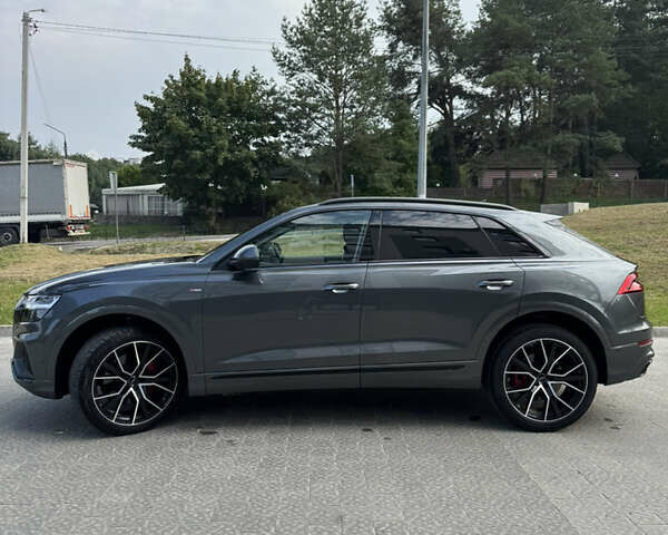Серый Ауди Q8, объемом двигателя 3 л и пробегом 61 тыс. км за 56000 $, фото 44 на Automoto.ua